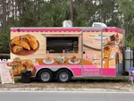 Karina's Churros logo