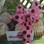 Twisted Sisters Cupcakes logo