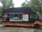 Wingnut Food Truck logo
