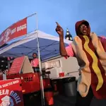Pioneer Grill Hot Dog Stands 922 logo
