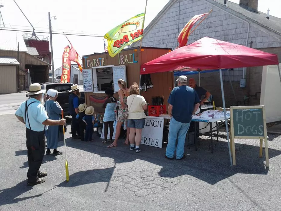 Kidron Auction on Thursday, Saturday and special events 9 am-2 pm